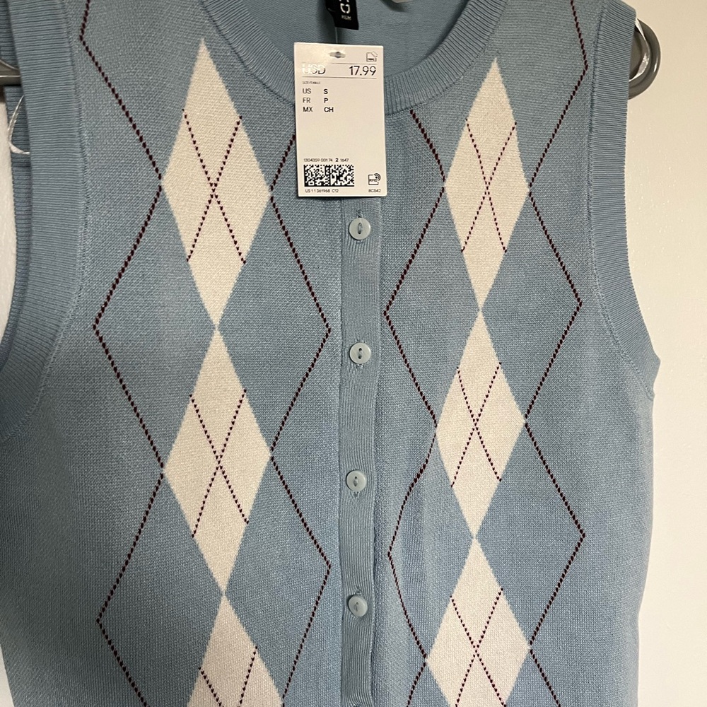 H&M Light Blue Argyle Vest